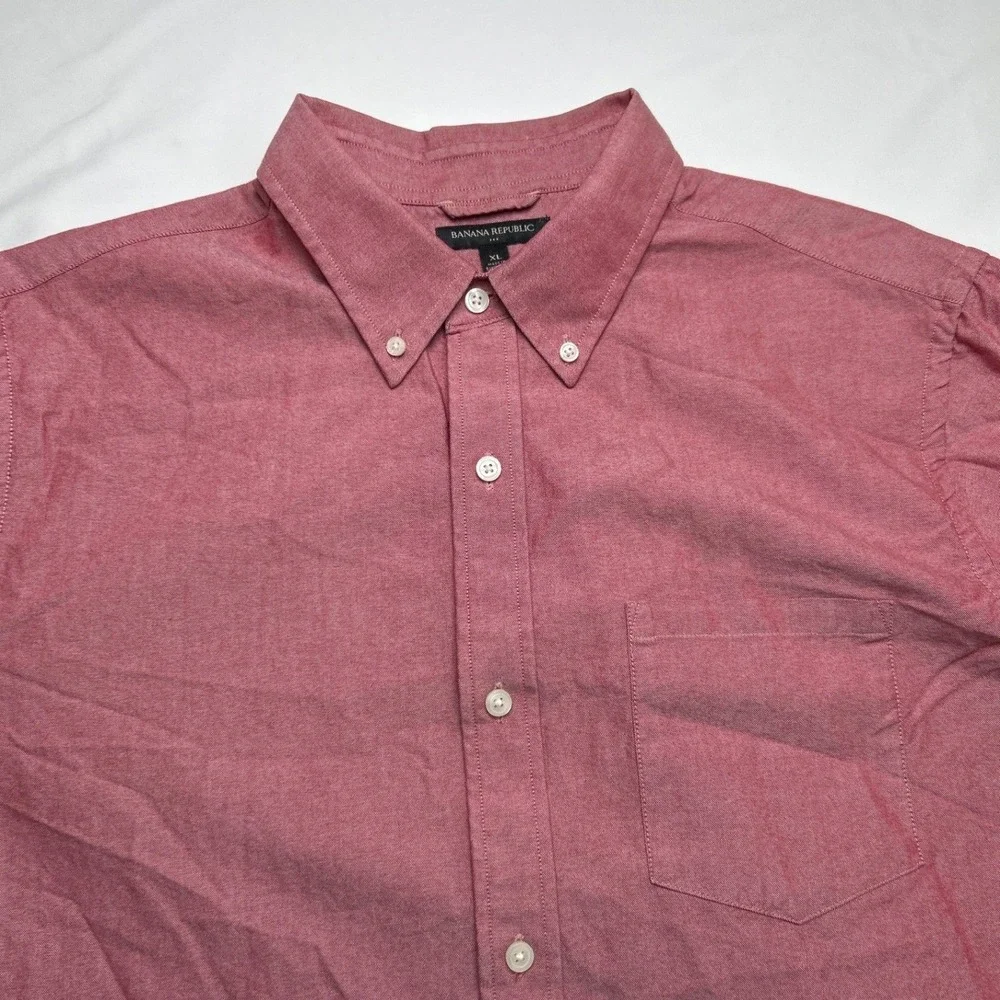 Banana Republic Mens Button Down Shirt Red Size XL Long Sleeve Cotton Heathered